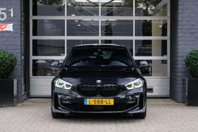 BMW 1-Serie (2021) thumbnail 2
