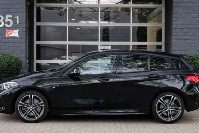 BMW 1-Serie (2021) thumbnail 3