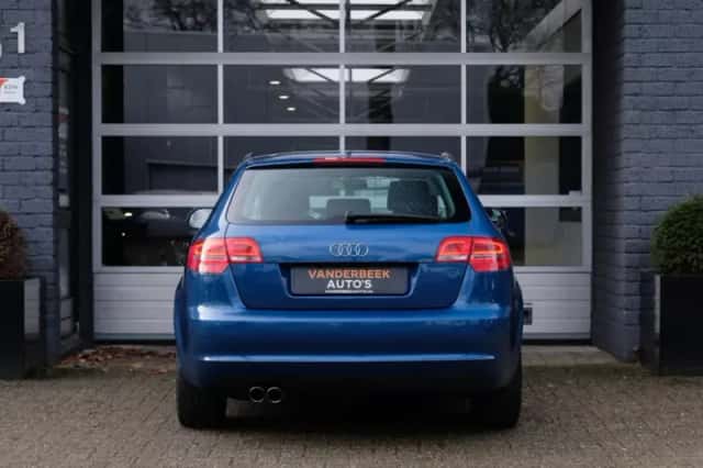 Audi A3 (2009) thumbnail 4