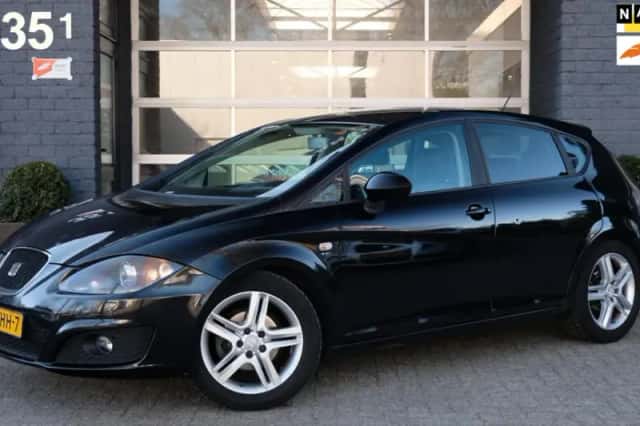 SEAT Leon (2012) thumbnail 1