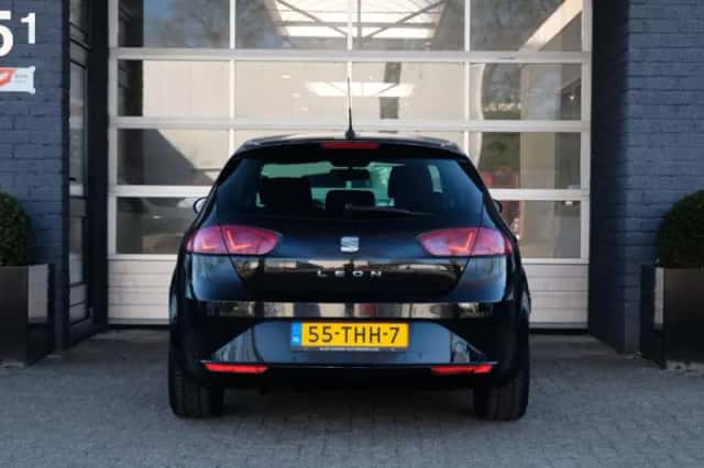 SEAT Leon (2012) thumbnail 4