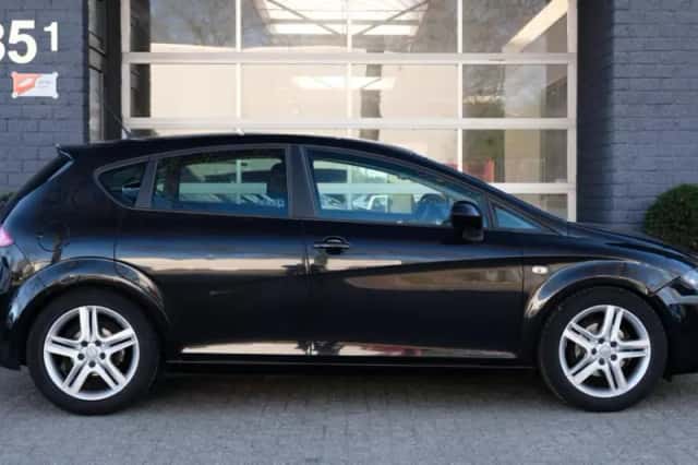 SEAT Leon (2012) thumbnail 5