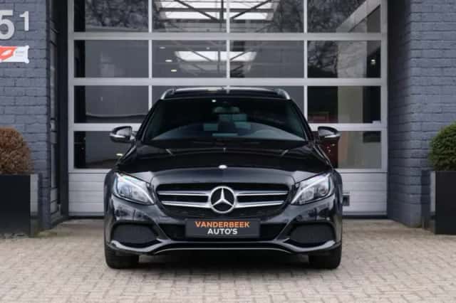 Mercedes-Benz C-Klasse (2014) thumbnail 2