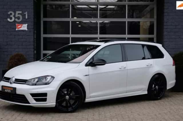 Volkswagen Golf (2015) thumbnail 1