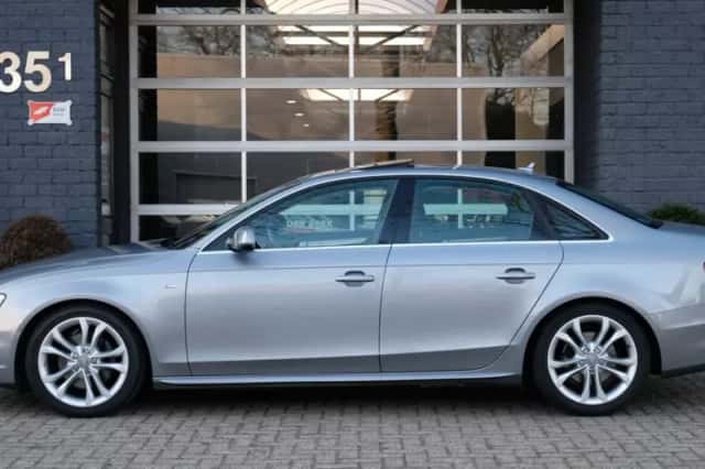 Audi A4 (2015) thumbnail 3
