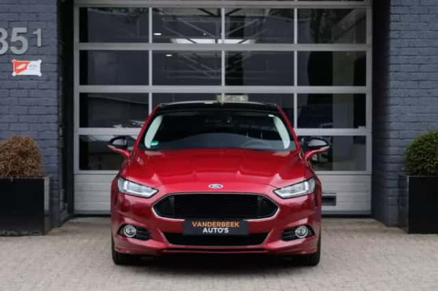Ford Mondeo (2015) thumbnail 2