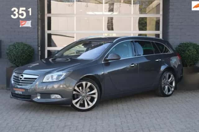 Opel Insignia (2009) thumbnail 1