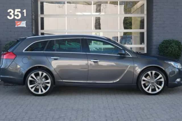 Opel Insignia (2009) thumbnail 5