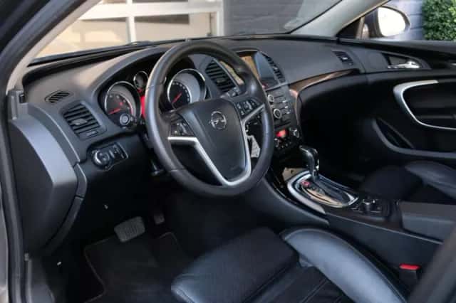 Opel Insignia (2009) thumbnail 6