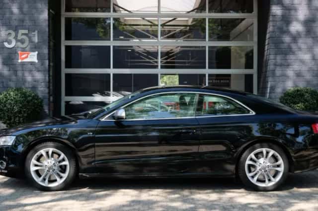 Audi S5 (2008) thumbnail 3