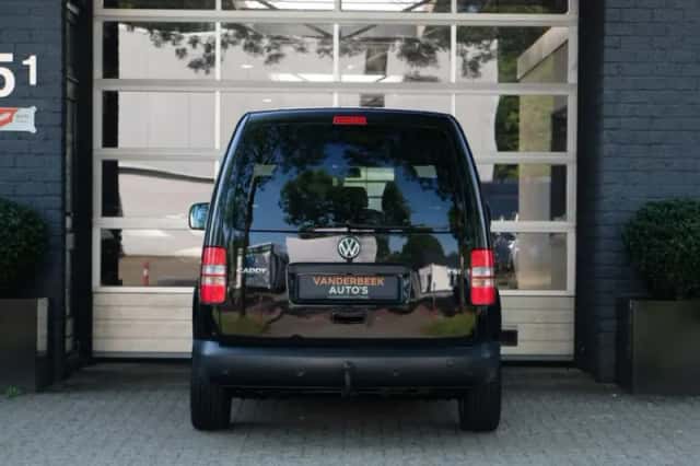 Volkswagen Caddy (2011) thumbnail 4