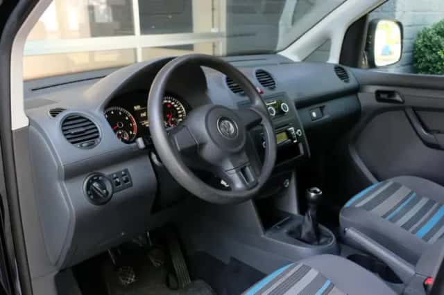 Volkswagen Caddy (2011) thumbnail 6
