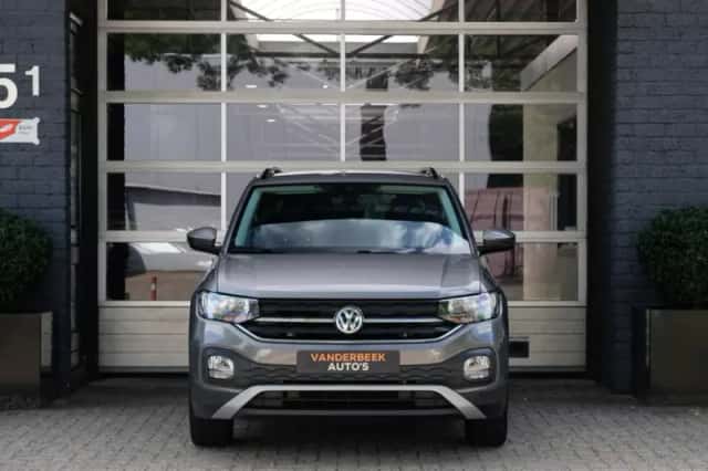 Volkswagen T-Cross (2019) thumbnail 2