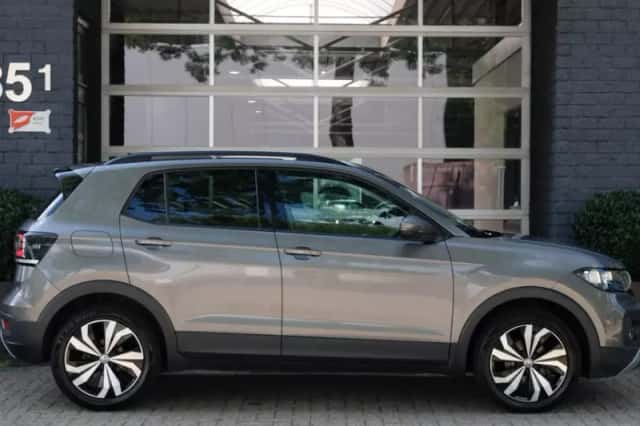 Volkswagen T-Cross (2019) thumbnail 5