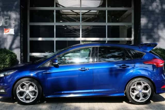 Ford Focus (2015) thumbnail 3
