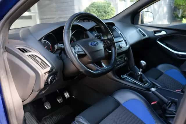 Ford Focus (2015) thumbnail 6