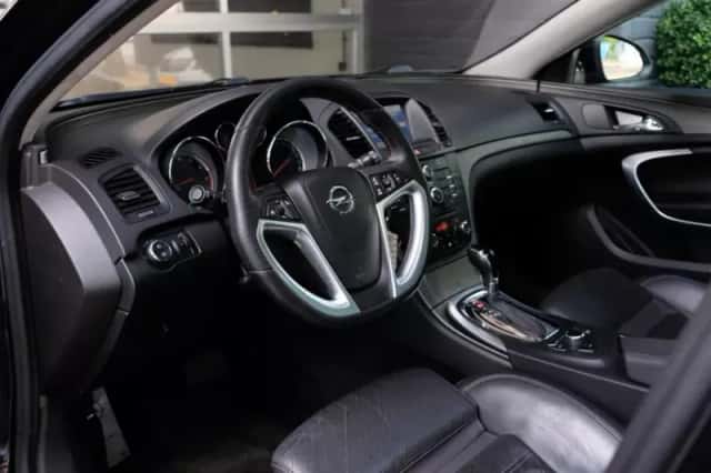 Opel Insignia (2009) thumbnail 6