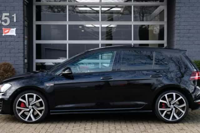Volkswagen Golf (2014) thumbnail 3