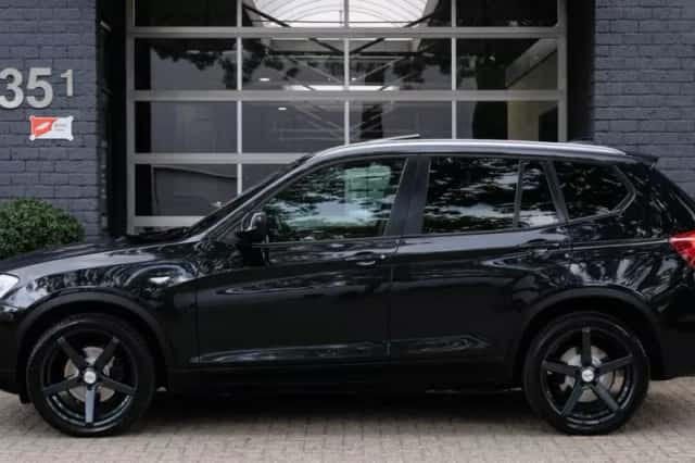 BMW X3 (2013) thumbnail 3