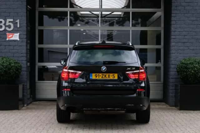 BMW X3 (2013) thumbnail 4