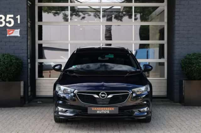 Opel Insignia (2017) thumbnail 2