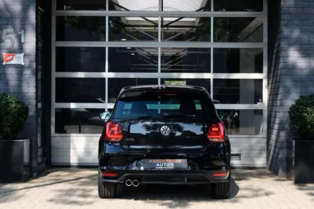 Volkswagen Polo (2015) thumbnail 4