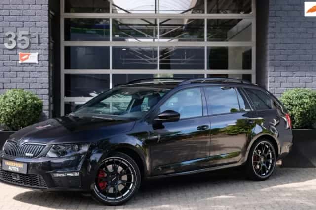 Škoda Octavia (2014) thumbnail 1