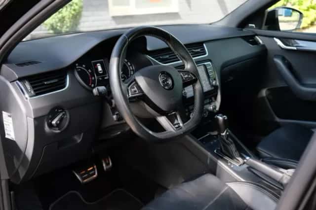 Škoda Octavia (2014) thumbnail 6