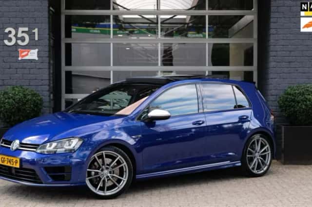 Volkswagen Golf (2015) thumbnail 1