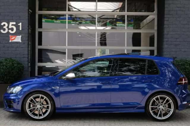 Volkswagen Golf (2015) thumbnail 3