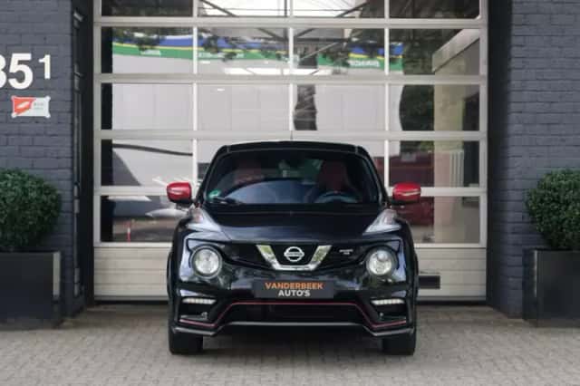 Nissan Juke (2015) thumbnail 2