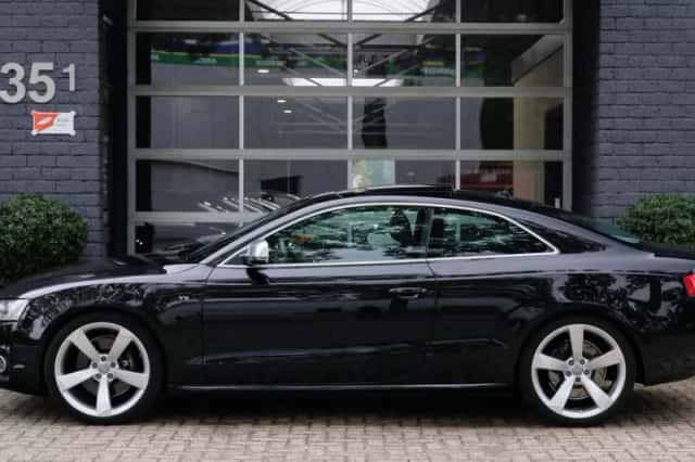 Audi S5 (2008) thumbnail 3