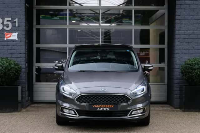Ford S-Max (2017) thumbnail 2
