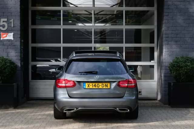 Mercedes-Benz C-Klasse (2017) thumbnail 4