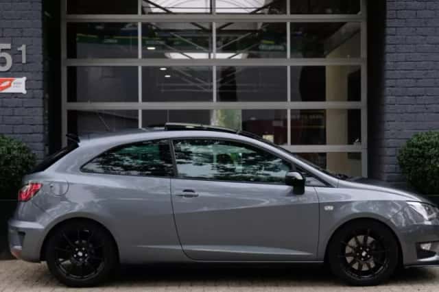 SEAT Ibiza (2016) thumbnail 5
