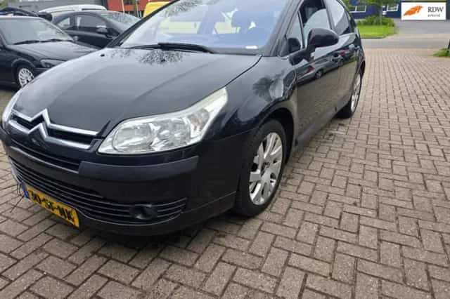 Citroën C4 (2005) thumbnail 1