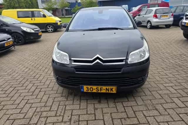 Citroën C4 (2005) thumbnail 2