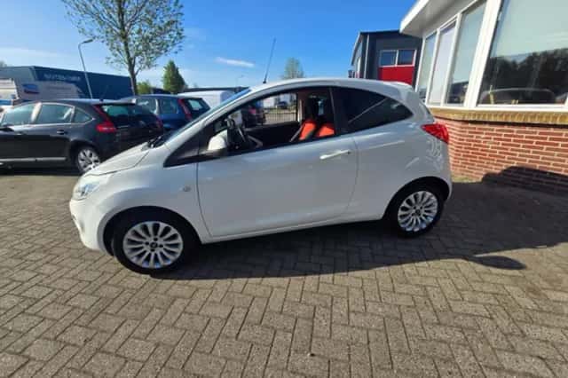 Ford Ka (2009) thumbnail 4