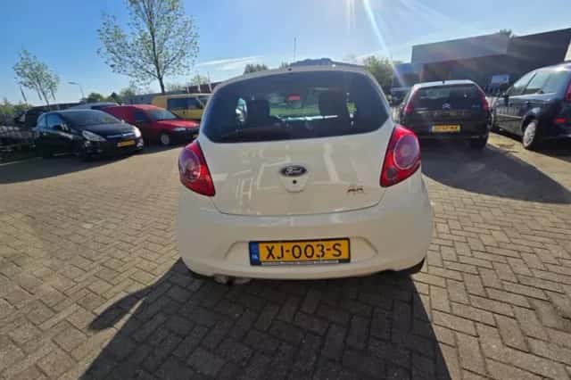Ford Ka (2009) thumbnail 5