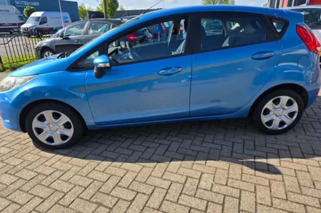 Ford Fiesta (2009) thumbnail 4