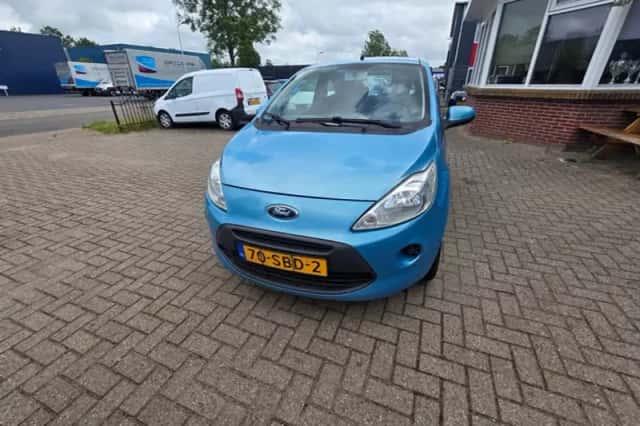 Ford Ka (2011) thumbnail 3