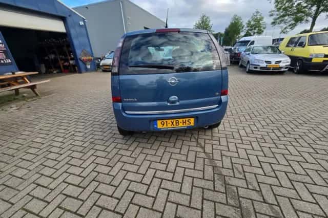 Opel Meriva (2007) thumbnail 4