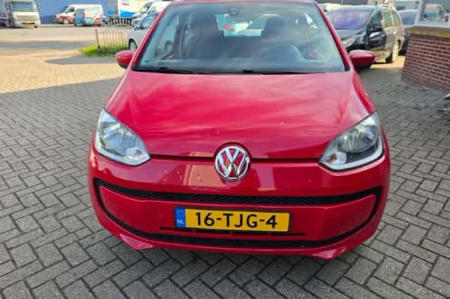 Volkswagen Up! (2012) thumbnail 2