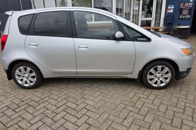 Mitsubishi Colt (2009) thumbnail 2