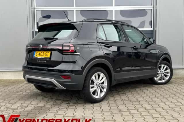 Volkswagen T-Cross (2023) thumbnail 2