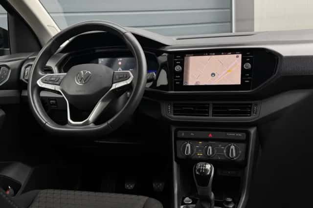 Volkswagen T-Cross (2023) thumbnail 3