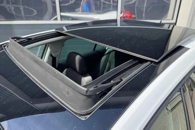 Volkswagen Golf (2018) thumbnail 3