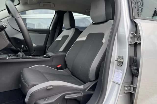 Opel Astra (2023) thumbnail 5