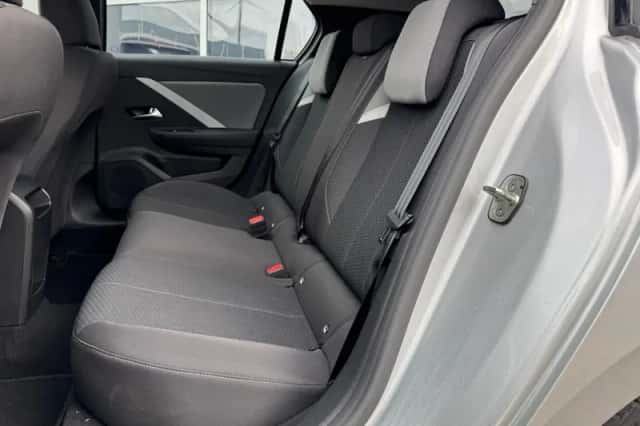 Opel Astra (2023) thumbnail 6