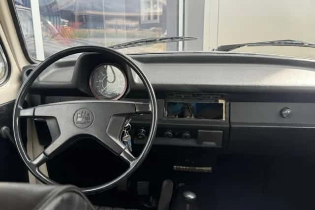 Volkswagen Kever (1973) thumbnail 3